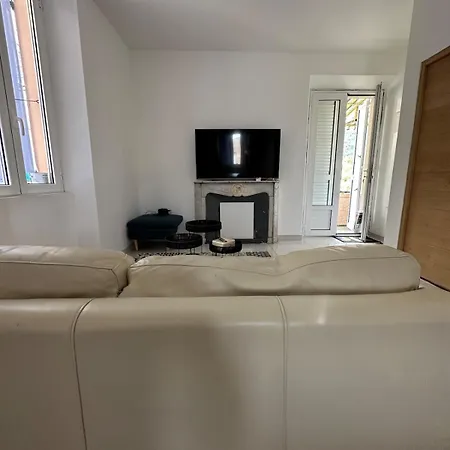 Superbe En Centre * Корт